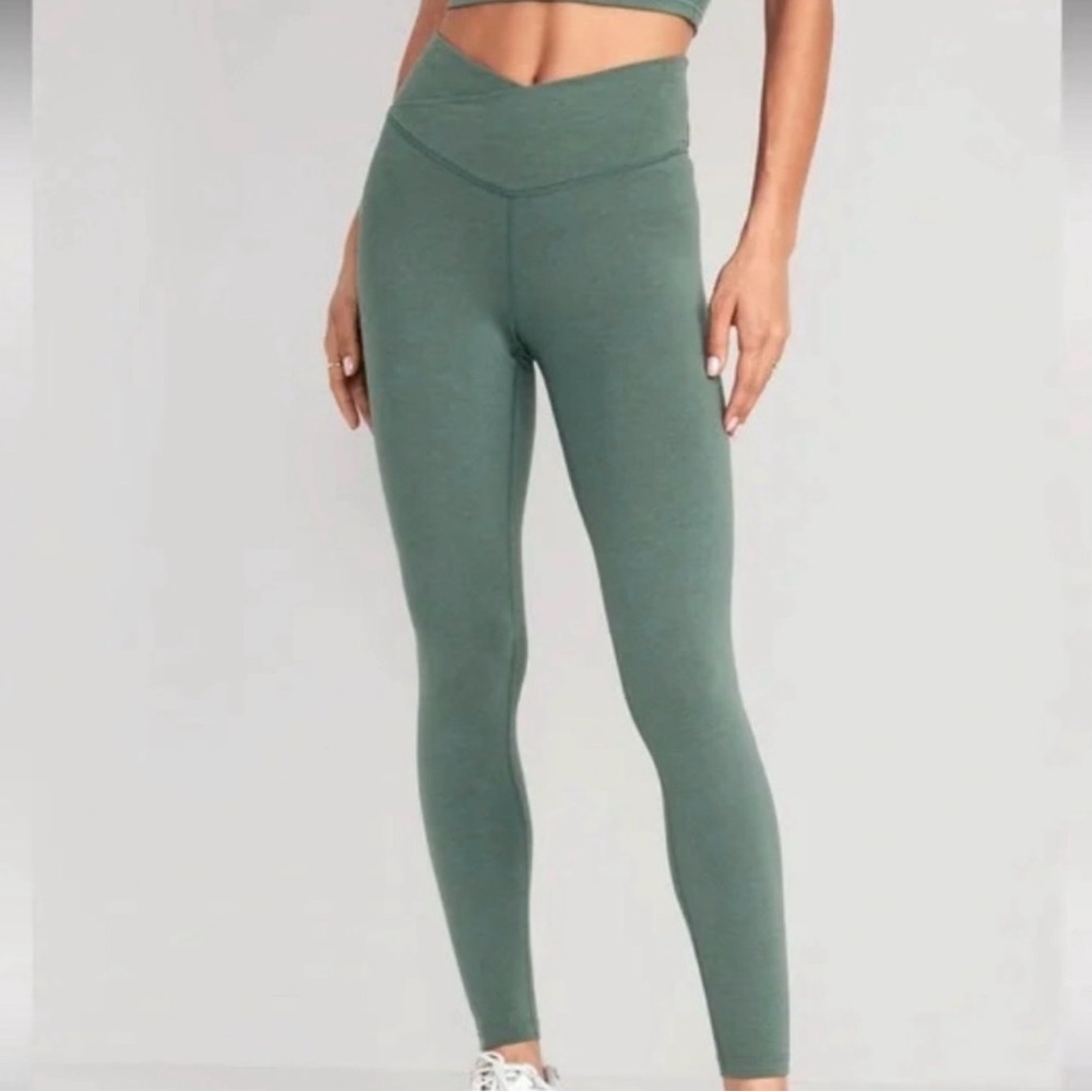Old Navy Sage Green Leggings